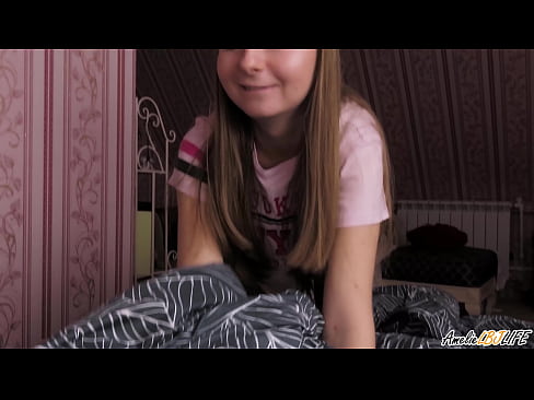 ❤️ Blondie анын BFF анын терең соруп жана анын оозуна сперма алат ❤ Силиктөө видео  ky.fulldesisex.ru ️❤